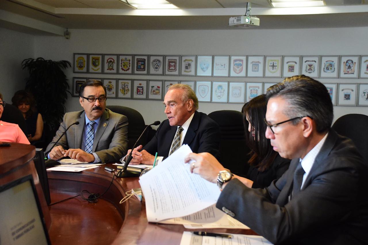 El titular de la Secretaría de Comunicaciones y Obras Públicas acudió ...